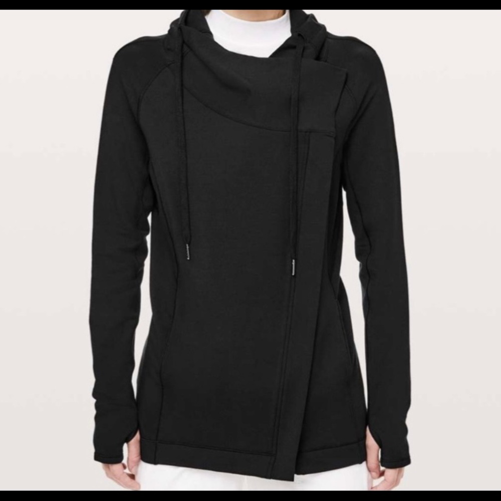 Coast Easy Wrap Lululemon Black zip up NWT